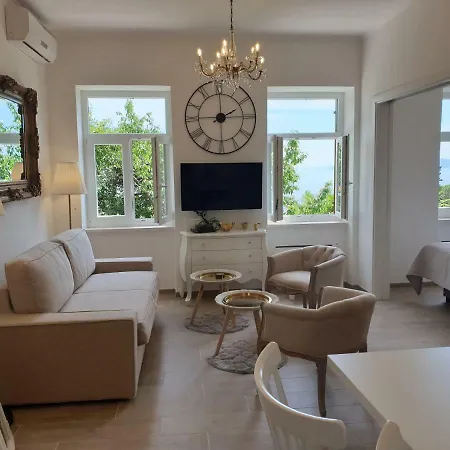 דירה Alex - Sea View *